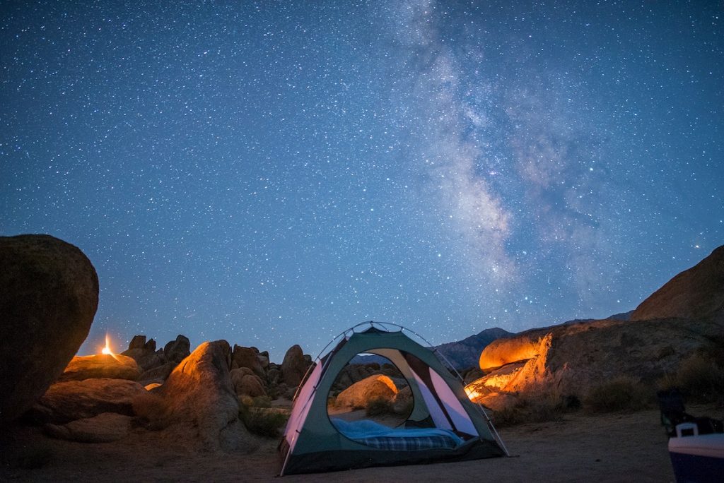 Bivouac et aventure : Les secrets pour réussir son équipement de nuit en plein air